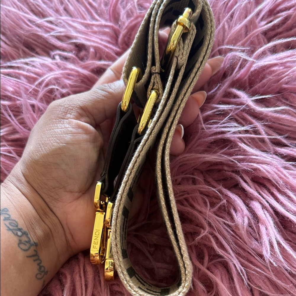 Guitar Beige and Black FF Canvas Adjustable Strap with Gold Hardware - Picture 4 of 4